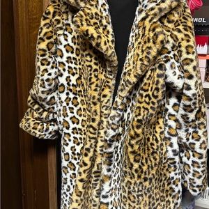 New Faux Fur Leopard Print Coat